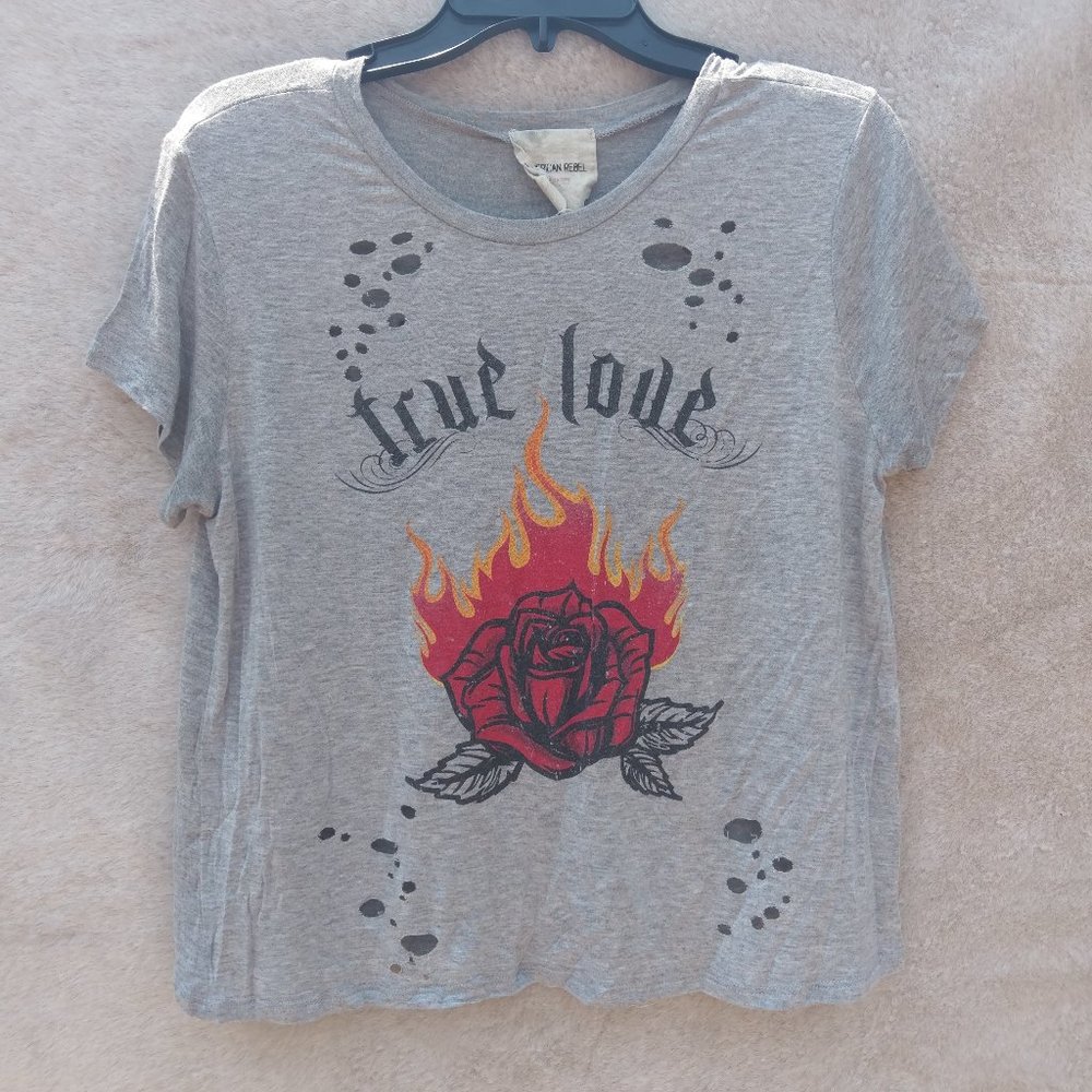 True love graphic t-shirt